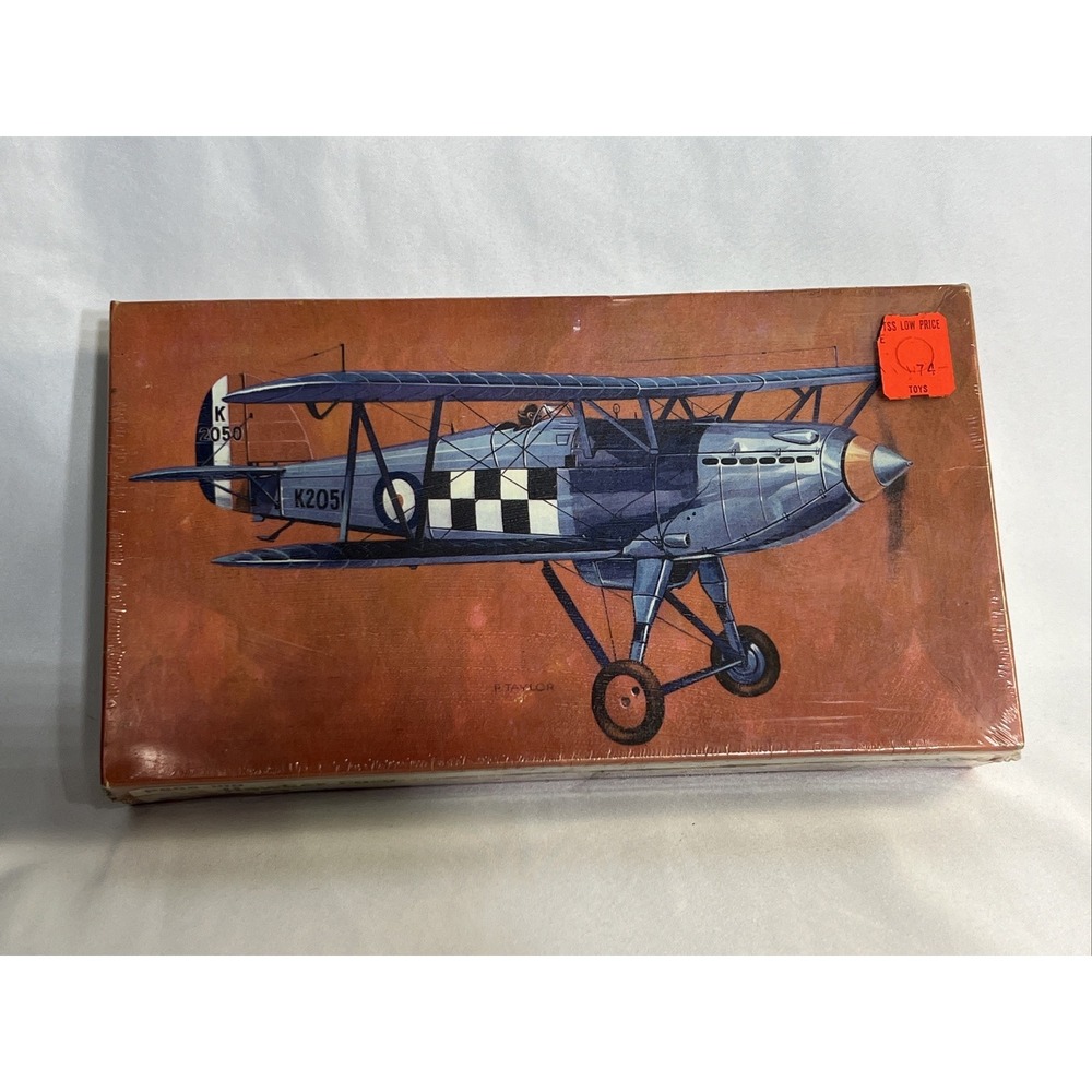Vintage Pyro Hawker Fury RAF Interceptor 1/48 Scale Plastic Model Kit P608-100